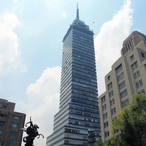 برج توره لاتینوآمریکانا: نماد استوار مدرنیته در قلب تاریخی مکزیکوسیتی برج توره لاتینوآمریکانا: نماد استوار مدرنیته در قلب تاریخی مکزیکوسیتی